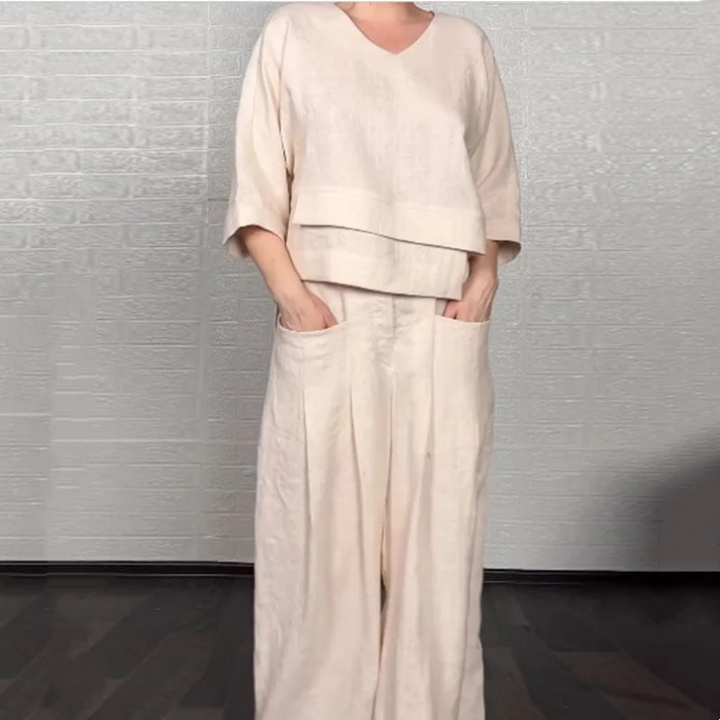 Clara | Complete Minimalist Set in Two Pieces