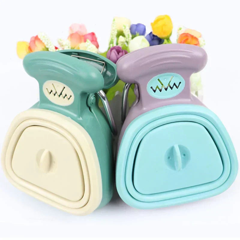 The Ultimate Pooper Scooper + FREE 1 Pack of Biodegradable Bags - PooPal Azura
