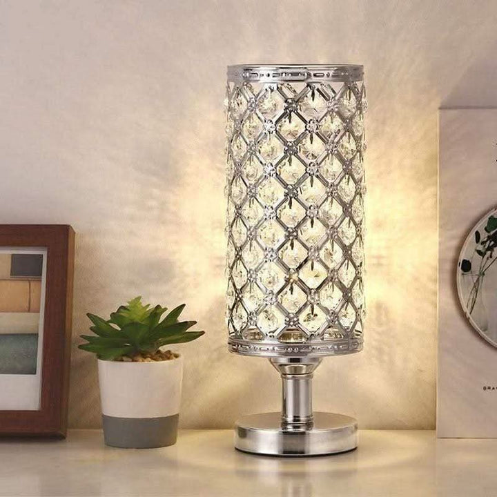 BowLift | SOLVINA – Radiant Table Lamp