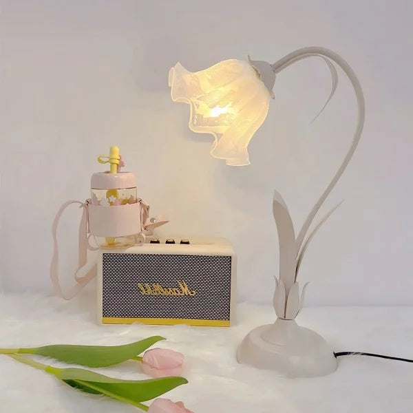 BowLift | BloomBeam - Adjustable Retro Table Lamp