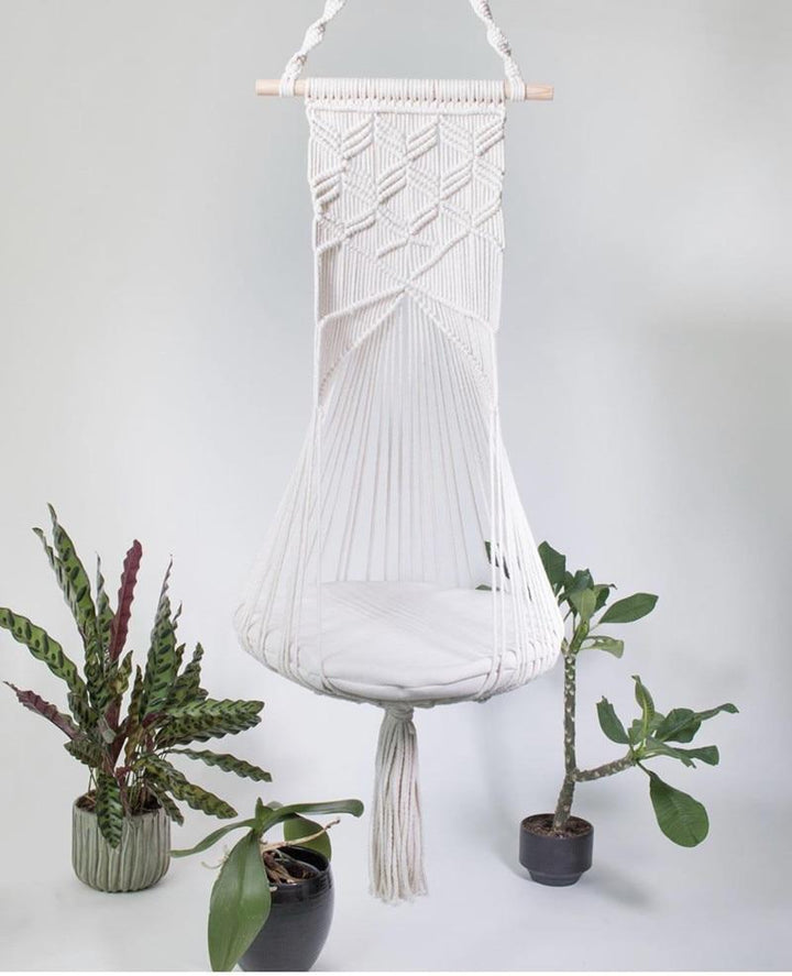 Azura | Macrame Wall Hanging Cat Bed