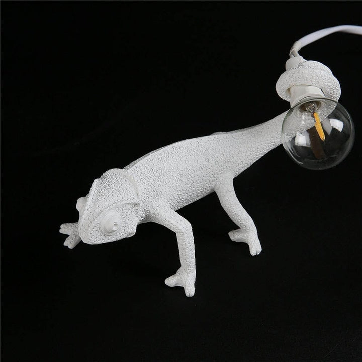 BowLift | Chameleon Table Lamp